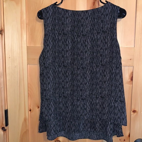 Like new! Worthington Tank with Tiers - Picture 5 of 9